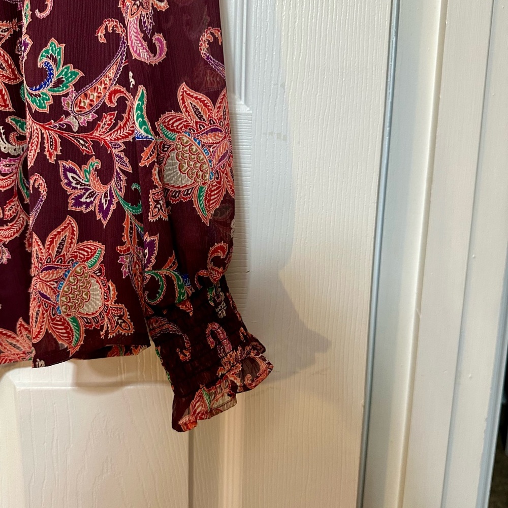 LOFT Burgundy Floral Paisley Blouse Size Medium - Picture 4 of 4